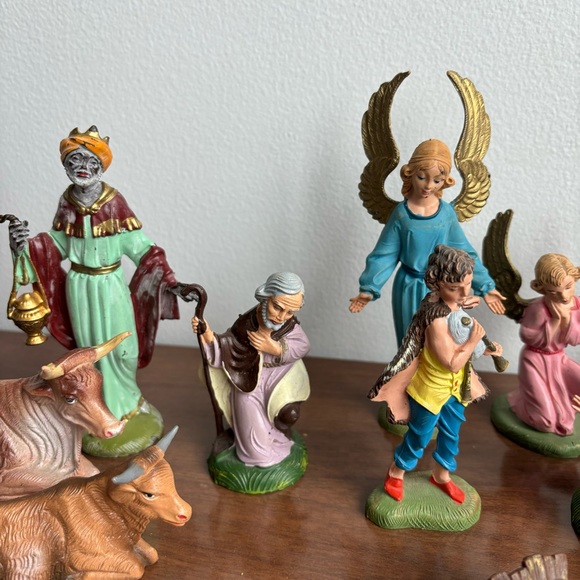 22 Piece Fontanini & Italy Nativity Figure Lot - Picture 6 of 10